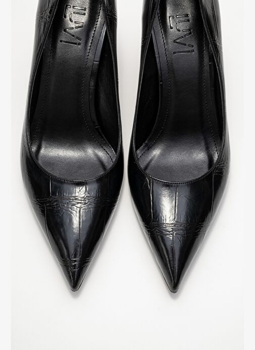 PUERA Siyah Baskı Sivri Burunlu Kadın Dolgu Topuklu Ayakkabı - Görsel 3