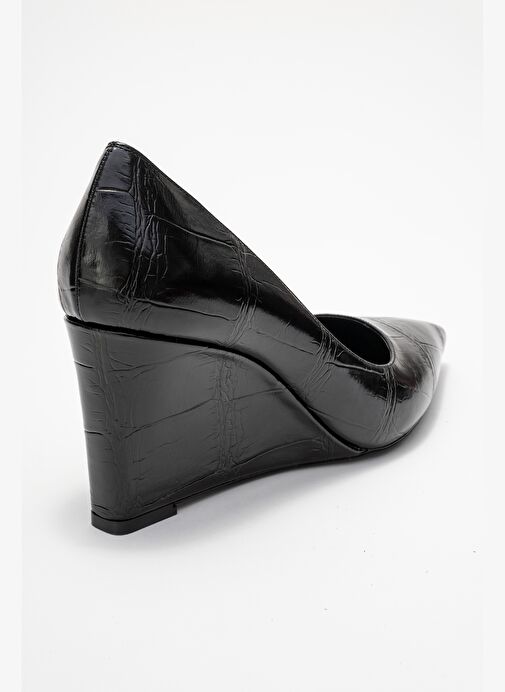 PUERA Siyah Baskı Sivri Burunlu Kadın Dolgu Topuklu Ayakkabı - Görsel 6