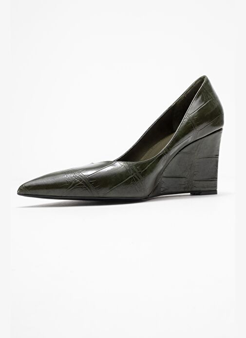 PUERA Yeşil Baskı Sivri Burunlu Kadın Dolgu Topuklu Ayakkabı - Görsel 5