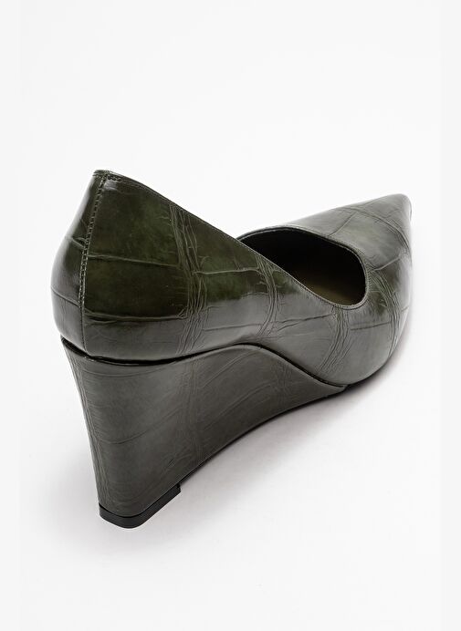PUERA Yeşil Baskı Sivri Burunlu Kadın Dolgu Topuklu Ayakkabı - Görsel 6