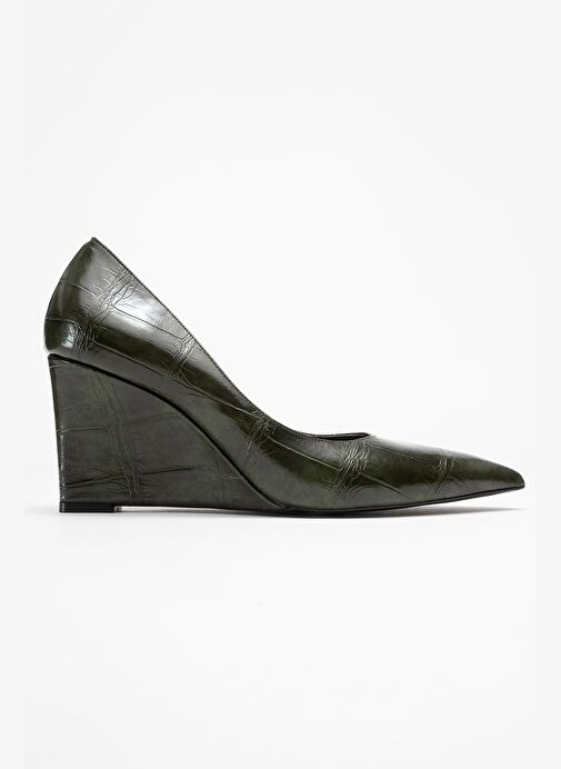 PUERA Yeşil Baskı Sivri Burunlu Kadın Dolgu Topuklu Ayakkabı - Görsel 7