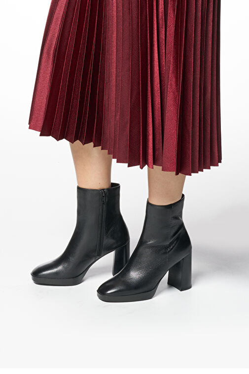 Geox Kadın Siyah Teulada Fermuarlı Kalın Topuklu Deri Bot D36VLC000TCC9999 - Görsel 5
