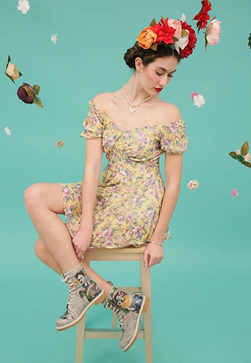 Kadın Vegan Deri Gri Uzun Bot - A Flower From The Past Frida Kahlo Tasarım - Görsel 4