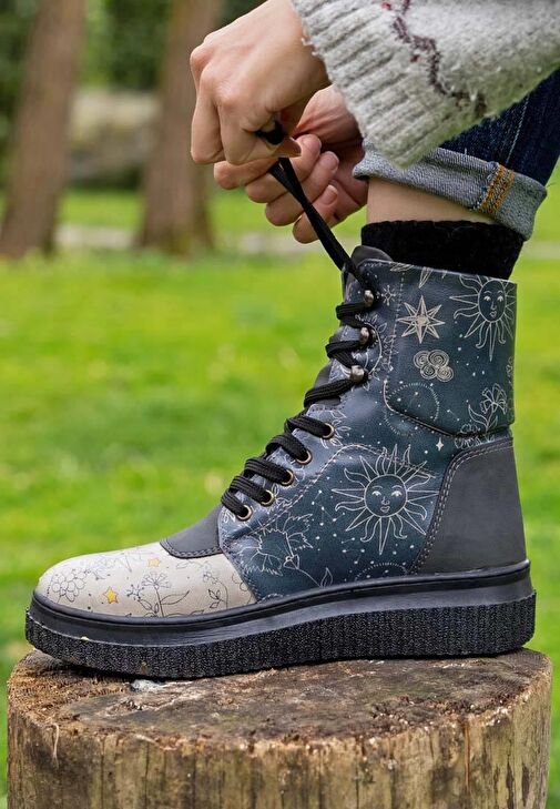 Kadın Vegan Deri Siyah Uzun Bot - And Wonders How It All Turns Out Tasarım - Görsel 3