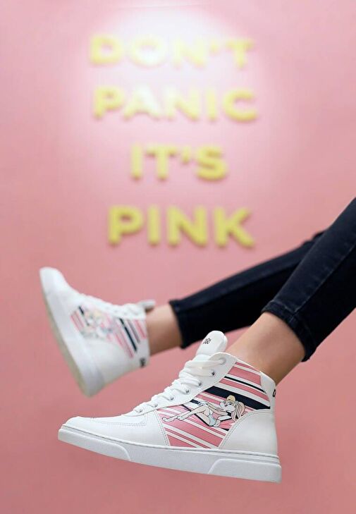 Kadın Vegan Deri Beyaz High Sneakers - Warner Bros Love is Pure Bugs Bunny Tasarım - Görsel 2