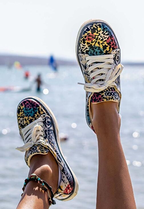 Kadın Vegan Deri Çok Renkli Sneakers - Eternal Swirl Tasarım - Görsel 2