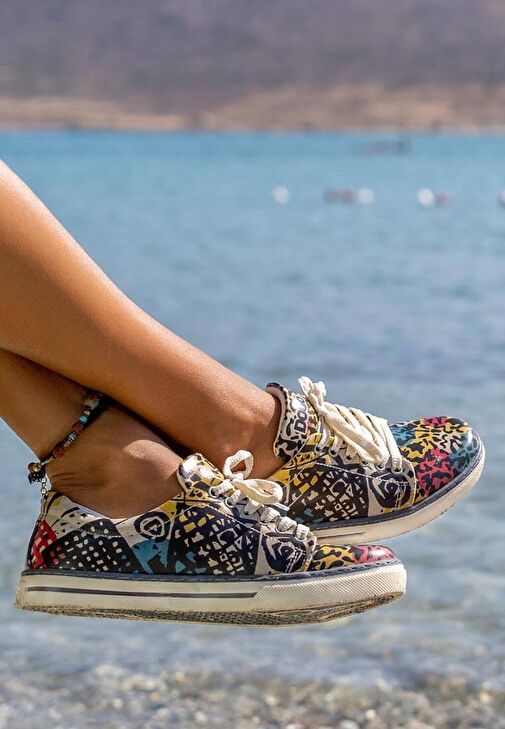 Kadın Vegan Deri Çok Renkli Sneakers - Eternal Swirl Tasarım - Görsel 3