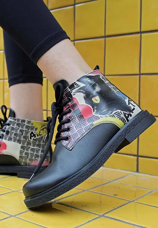 Kadın Vegan Deri Siyah Bilekte Bot - Artsy Cat Collage Tasarım - Görsel 7