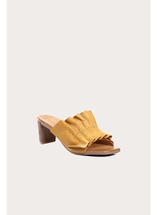Bueno Shoes Sarı Deri Kadın Topuklu Terlik 01wn4001 - Görsel 3