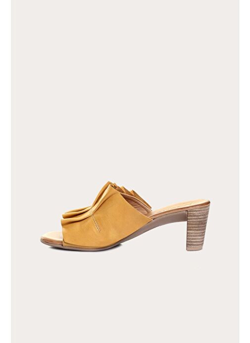Bueno Shoes Sarı Deri Kadın Topuklu Terlik 01wn4001 - Görsel 4