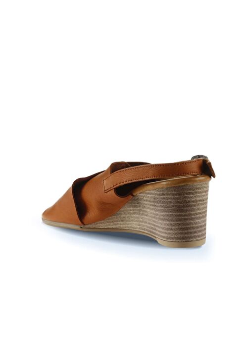 Bueno Shoes Taba Deri Kadın Dolgu Topuklu Sandalet 01wq8603 - Görsel 5