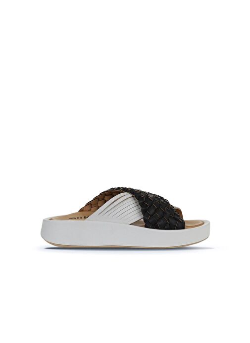 Bueno Shoes Siyah Beyaz Deri Kadın Dolgu Topuklu Terlik 01wu4624 - Görsel 3