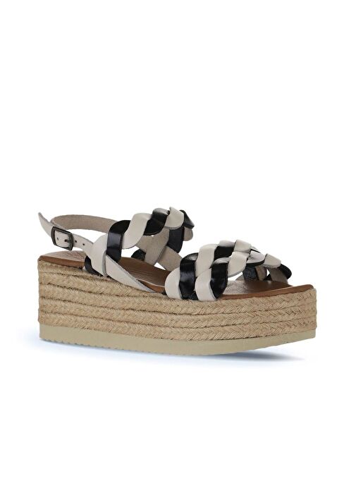 Bueno Shoes Siyah Bej Parlak Deri Kadın Dolgu Topuklu Espadril Sandalet 01wu6119 - Görsel 4