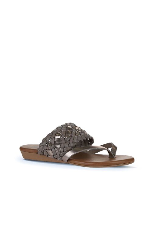 Bueno Shoes Gri Parlak Deri Kadın Parmak Arası Terlik 01wu7448 - Görsel 4