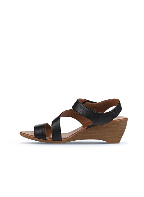 Bueno Shoes Siyah Deri Kadın Dolgu Topuklu Sandalet 01wn3720 - Görsel 5