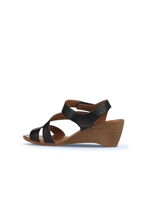 Bueno Shoes Siyah Deri Kadın Dolgu Topuklu Sandalet 01wn3720 - Görsel 6