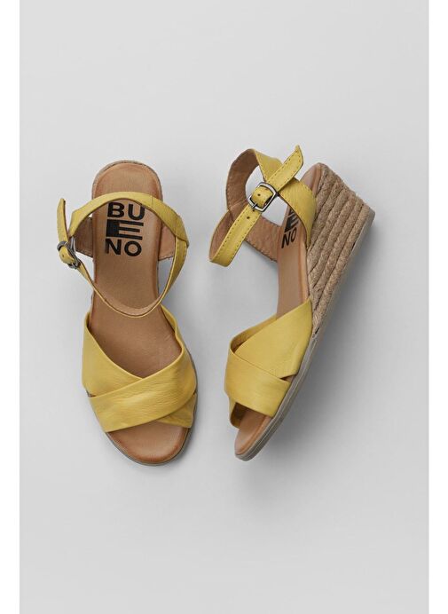 Bueno Shoes Sarı Deri Kadın Dolgu Topuklu Espadril Sandalet 01ws11100 - Görsel 2