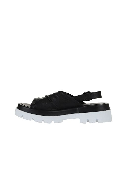 Bueno Shoes Siyah Deri Kadın Dolgu Topuklu Sandalet 01wu7303 - Görsel 5