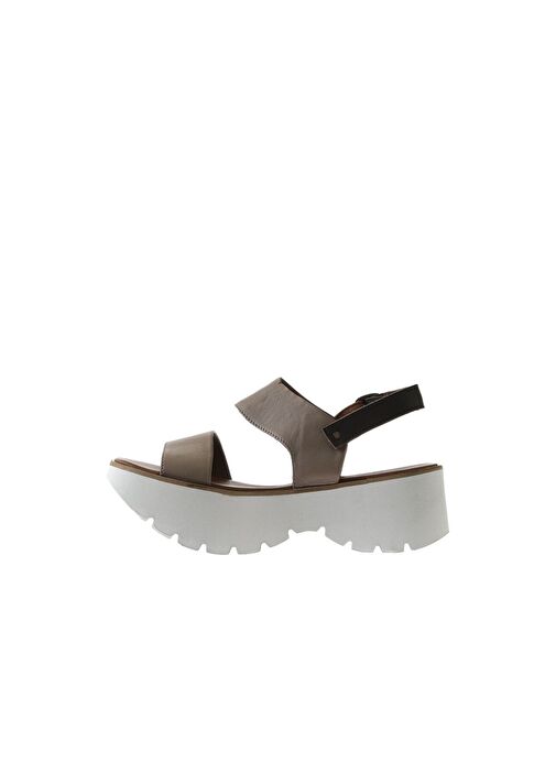 Bueno Shoes Gri Deri Kadın Dolgu Topuklu Sandalet 01wu11400 - Görsel 5