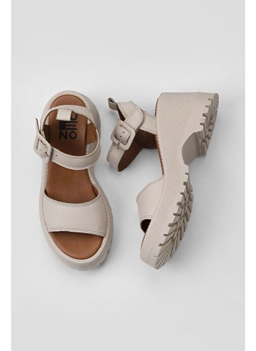 Bueno Shoes Krem Deri Kadın Dolgu Topuklu Sandalet 01wy12600 - Görsel 2