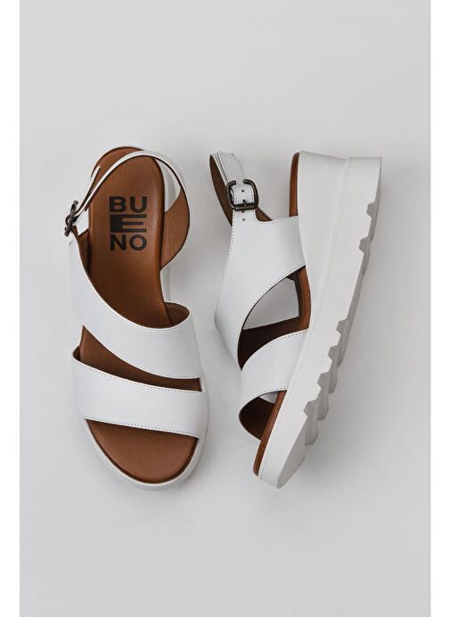 Bueno Shoes Beyaz Deri Kadın Dolgu Topuklu Sandalet 01wy8602 - Görsel 2