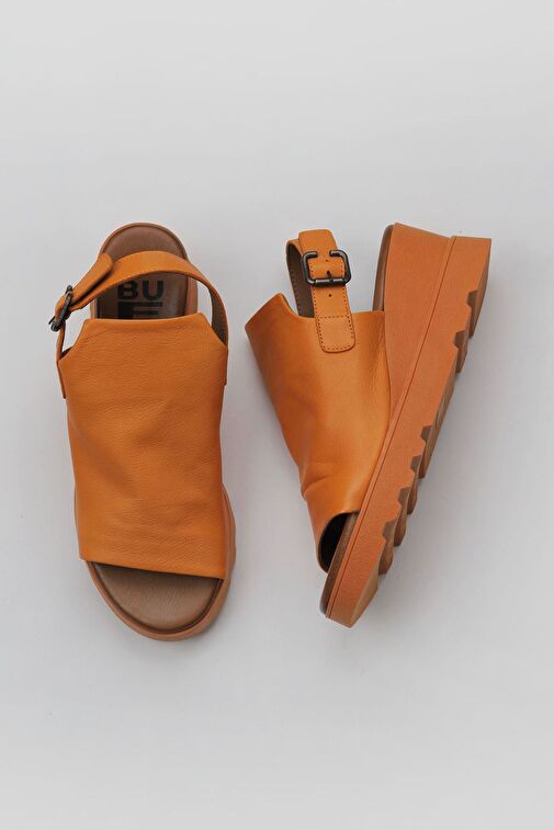 Bueno Shoes Turuncu Deri Kadın Dolgu Topuklu Sandalet 01wy8603 - Görsel 2