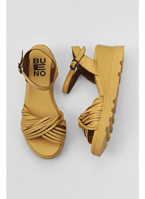 Bueno Shoes Sarı Deri Kadın Dolgu Topuklu Sandalet 01wy8609 - Görsel 3