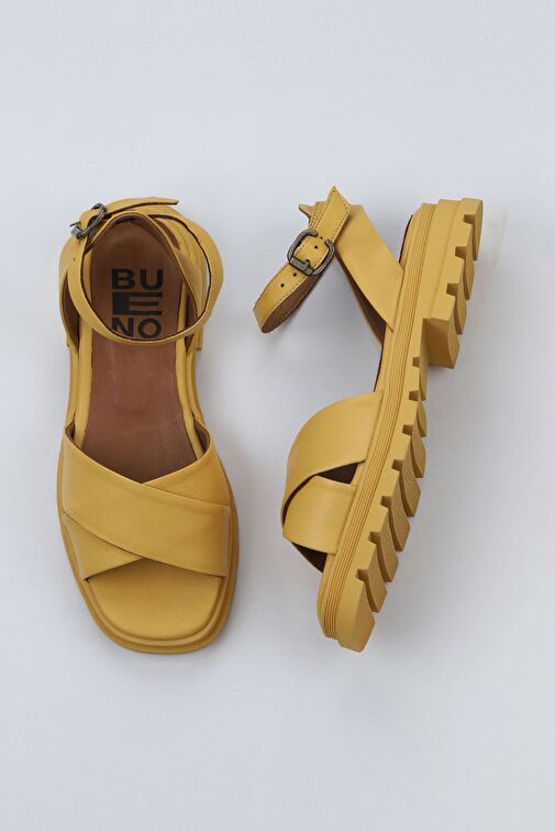 Bueno Shoes Sarı Deri Kadın Dolgu Topuklu Sandalet 01wy5508 - Görsel 2