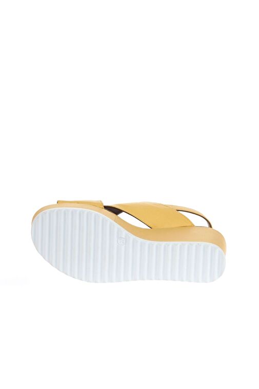 Bueno Shoes Sarı Deri Kadın Dolgu Topuklu Sandalet 01wa5600 - Görsel 6