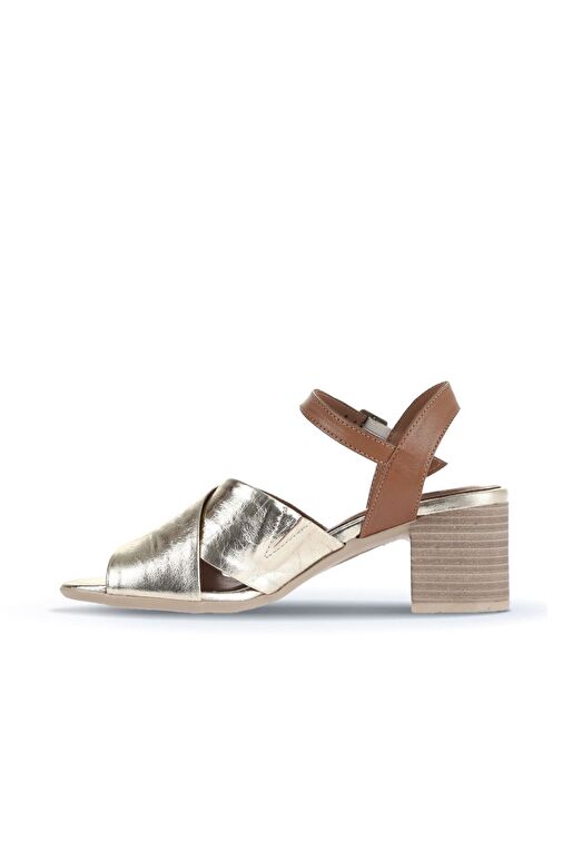 Bueno Shoes Altın Parlak Deri Kadın Topuklu Ayakkabı 01wa2810 - Görsel 6