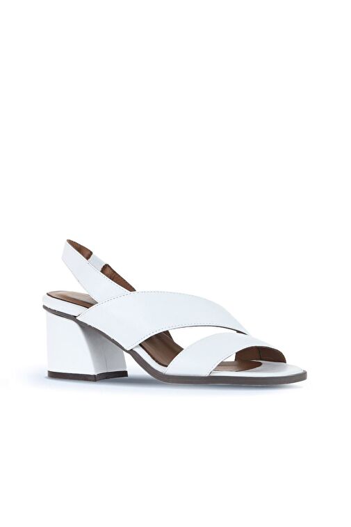 Bueno Shoes Beyaz Deri Kadın Topuklu Sandalet 01wa3502 - Görsel 3