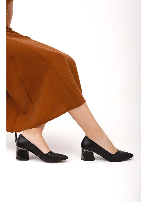 Tamer Tanca Kadın Hakiki Deri Siyah Klasik Ayakkabı - Görsel 9
