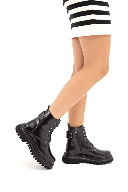 Tamer Tanca Kadın Suni Deri Siyah Rugan Casual Bot - Görsel 2