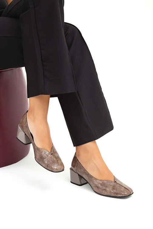 Tamer Tanca Siyah Kadın Rugan Klasik Ayakkabı 94 2441289 BN AYK Y22 - Görsel 6