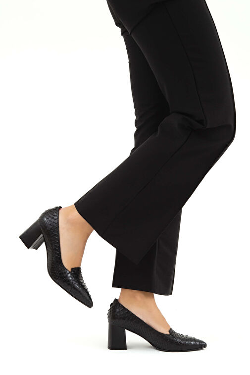 Tamer Tanca Yeşil Kadın Deri Klasik Ayakkabı 33 2023 BN AYK SK22/23 - Görsel 2