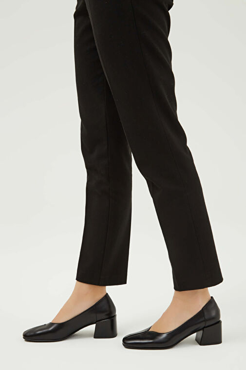 Tamer Tanca Kadın Hakiki Deri Siyah Deri Topuklu Ayakkabı - Görsel 4