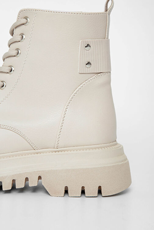 Tamer Tanca Kadın Suni Deri Beyaz Casual Bot - Görsel 5