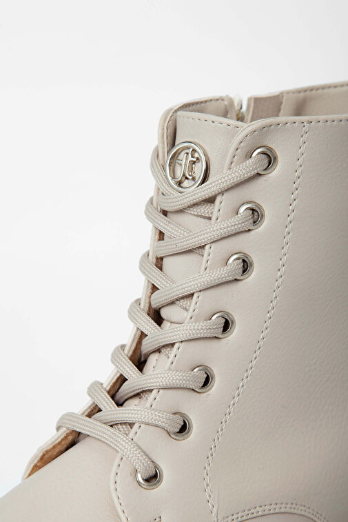 Tamer Tanca Kadın Suni Deri Beyaz Casual Bot - Görsel 6