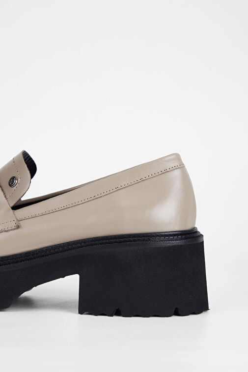 Tamer Tanca Siyah Kadın Rugan Loafer 33 75503 BN AYK SK23/24 - Görsel 5