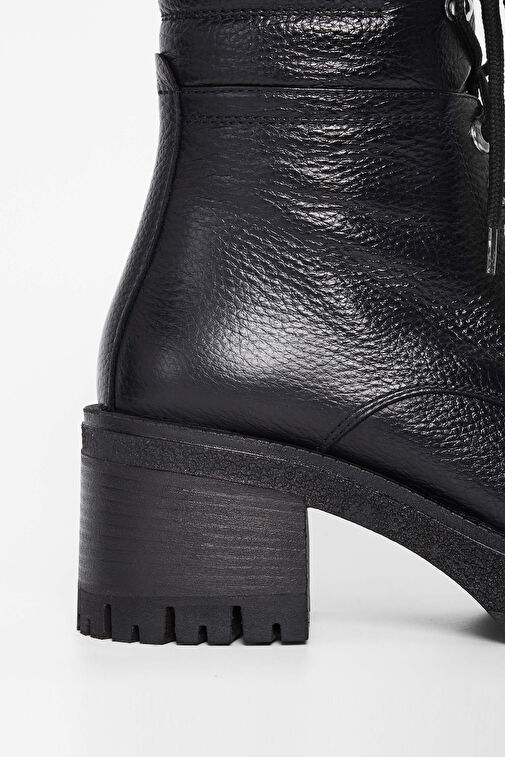Tamer Tanca Kadın Hakiki Deri Siyah Casual Bot - Görsel 6