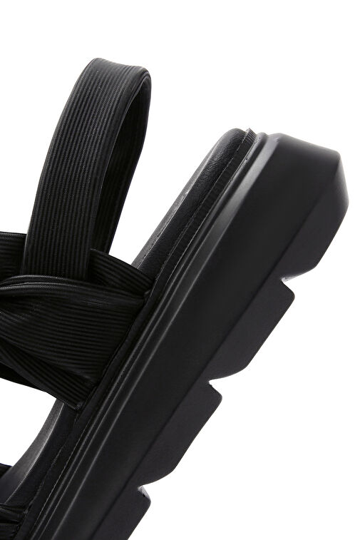 Kadın Siyah Bilekten Bantlı Sandalet 24SFE485218 - Görsel 9