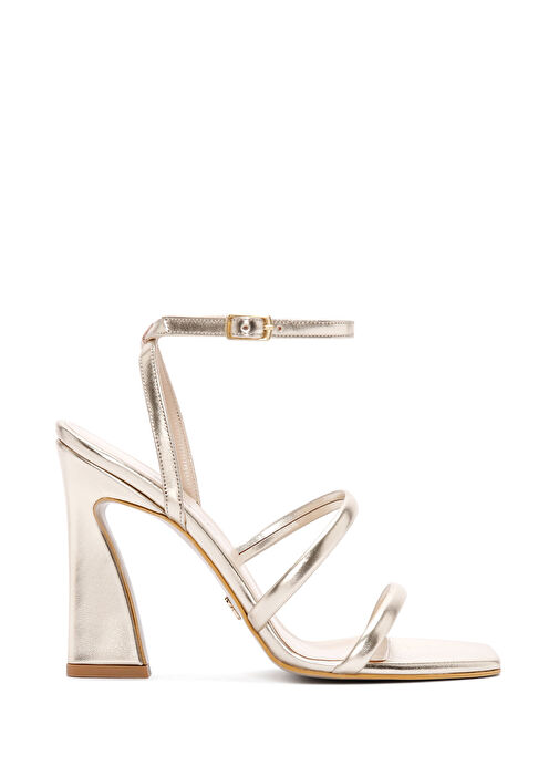 Kadın Altın Bilekten Bantlı Topuklu Metalik Sandalet 24SFE390832 - Görsel 3