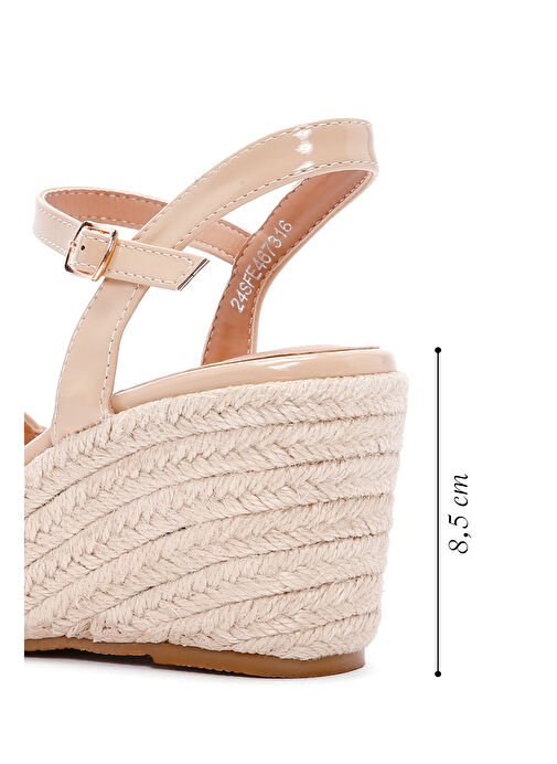 Kadın Bej Bilekten Bantlı Dolgu Topuklu Rugan Espadril 24SFE467316 - Görsel 3