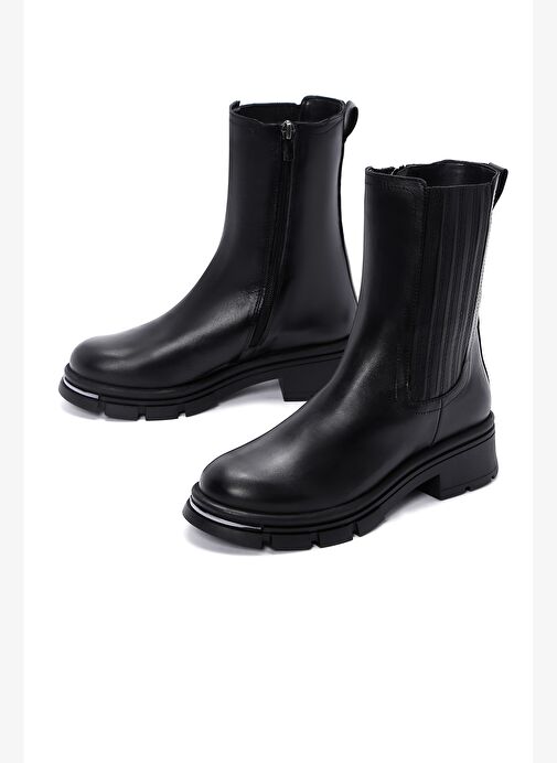 Kadın Siyah Fermuarlı Kalın Tabanlı Deri Bot 25WFD180318 - Görsel 4