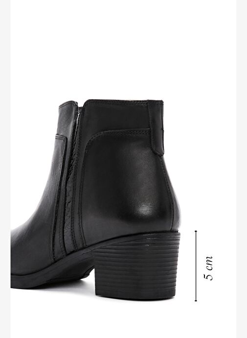 Kadın Siyah Fermuarlı Kalın Topuklu Deri Bot 25WFD411218 - Görsel 3