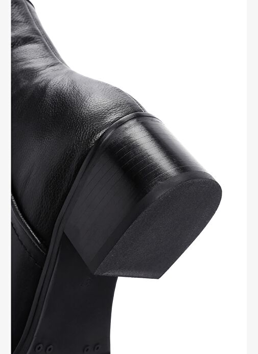 Kadın Siyah Fermuar Detaylı Kısa Topuklu Deri Bot 25WFD151218 - Görsel 9