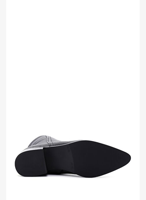 Kadın Siyah Fermuar Detaylı Kısa Topuklu Deri Bot 25WFD151218 - Görsel 6