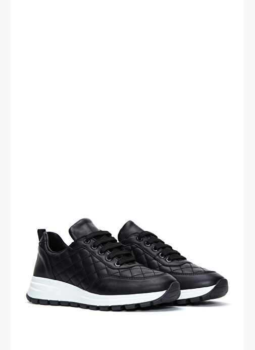 Kadın Siyah Bağcıklı Kapitone Desenli Deri Sneaker 24WFD1304KP - Görsel 2