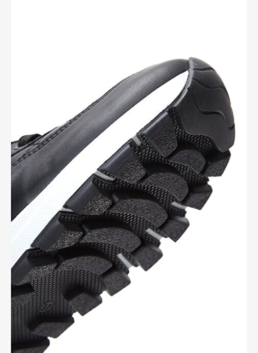 Kadın Siyah Bağcıklı Kapitone Desenli Deri Sneaker 24WFD1304KP - Görsel 5