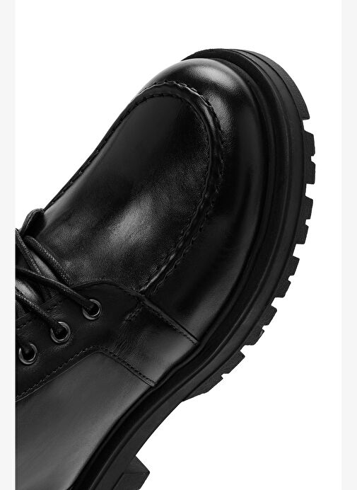 Kadın Siyah Bağcıklı Fermuar Detaylı Deri Postal Bot 25WFD180618 - Görsel 9